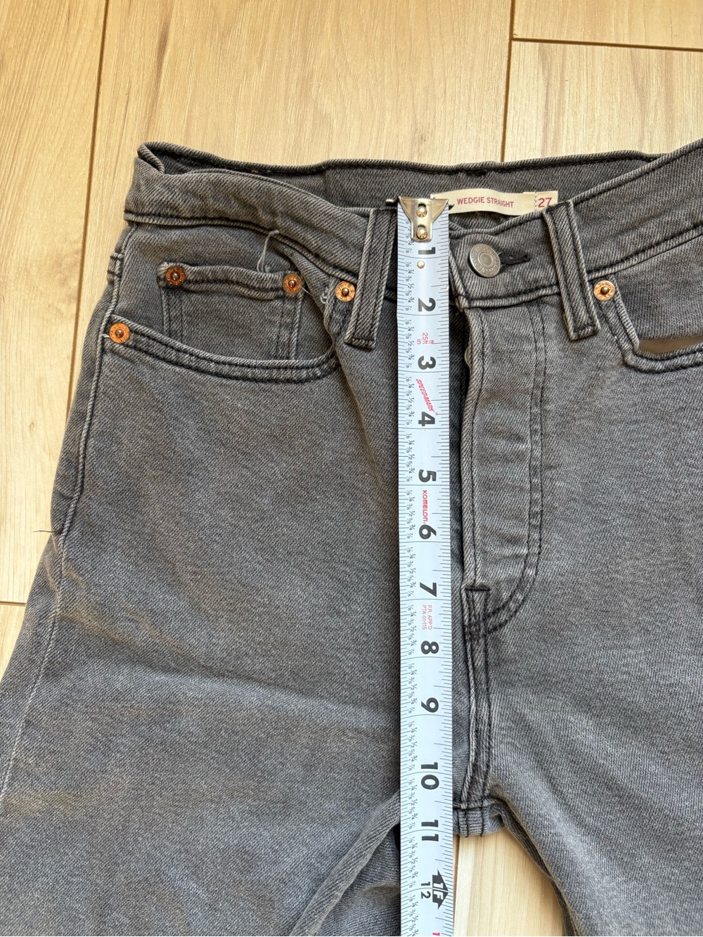 Levi’s Wedgie Straight Jeans 27 Gray High Rise Vintage Fit Distressed Women - Picture 5 of 5